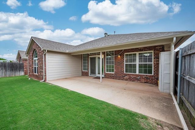 2455 Manchester Drive 41, Oklahoma City, OK 73120