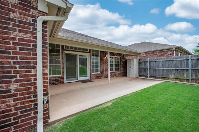 2455 Manchester Drive 41, Oklahoma City, OK 73120