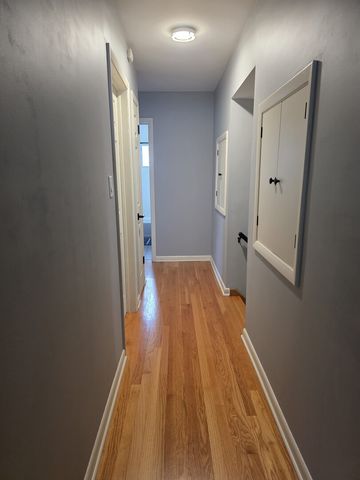 331 E Lake Avenue, Glenview, IL 60025