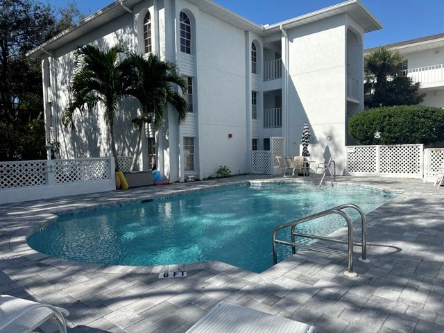 6304 POINTE WEST BOULEVARD A206, Bradenton, FL 34209