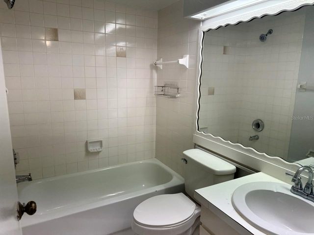 6304 POINTE WEST BOULEVARD A206, Bradenton, FL 34209