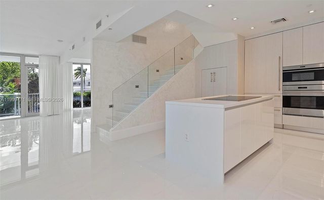 701 N Fort Lauderdale Beach Blvd TH3, Fort Lauderdale, FL 33304