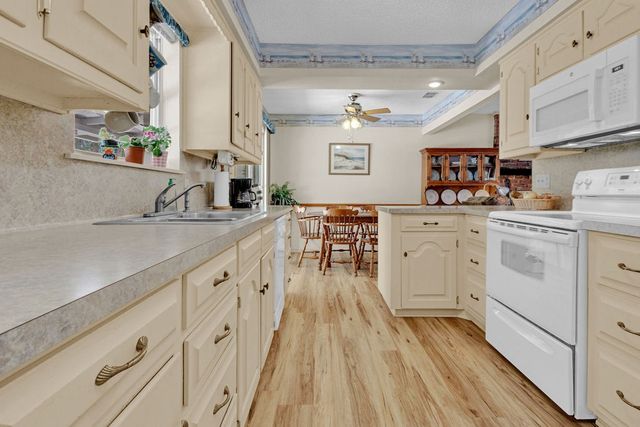 324 Texas Drive, Hideaway, TX 75771