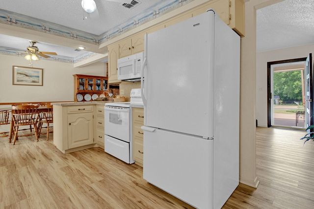 324 Texas Drive, Hideaway, TX 75771