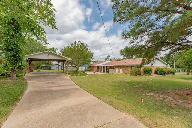 324 Texas Drive, Hideaway, TX 75771