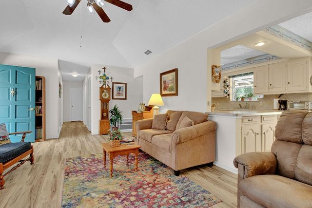 324 Texas Drive, Hideaway, TX 75771