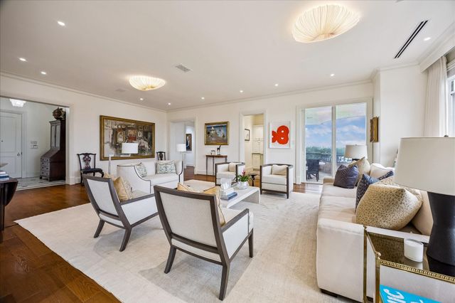 2121 Kirby Drive 4NE, Houston, TX 77019