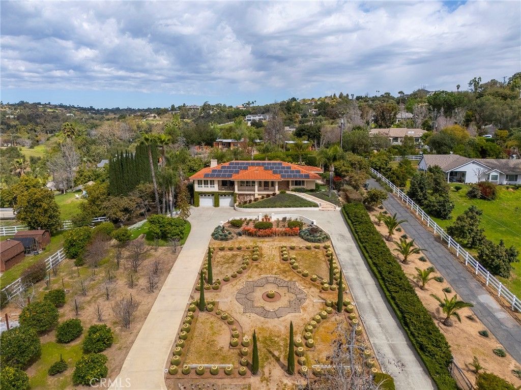 2740 Los Alisos Drive, Fallbrook, CA 92028 — exterior