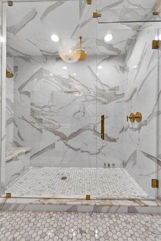 4937 WYANDOTTE Street 400, Kansas City, MO 64112