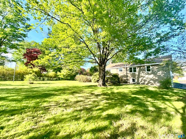 25 Pleasant View Drive, Middletown, CT 06457