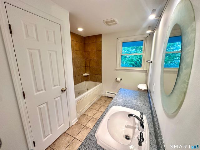 25 Pleasant View Drive, Middletown, CT 06457