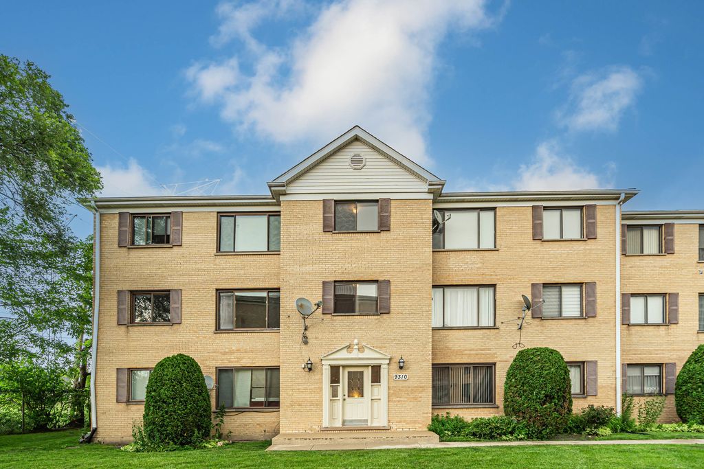 9310 Hamilton Court A, Des Plaines, IL 60016