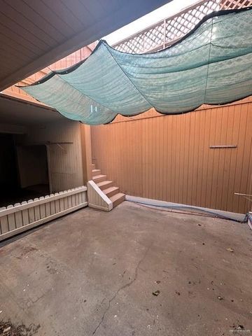 2402 N Ed Carey Drive 4, Harlingen, TX 78550