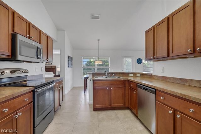 5419 SW 26th AVE, Cape Coral, FL 33914