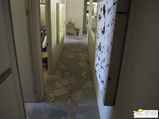 1586 S San Mateo Drive, Palm Springs, CA 92264