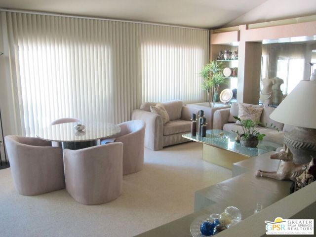 1586 S San Mateo Drive, Palm Springs, CA 92264