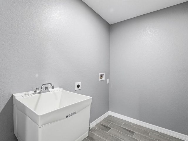 12081 SNOW BIRD AVENUE, Port Charlotte, FL 33981