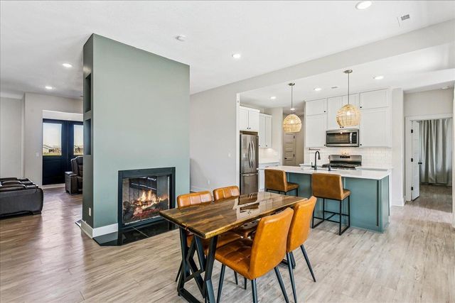 2807 E Sunnyslope, Park City, KS 67219