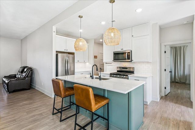 2807 E Sunnyslope, Park City, KS 67219