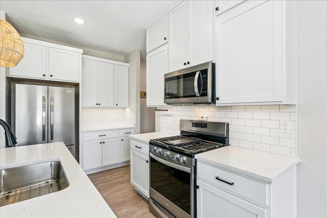 2807 E Sunnyslope, Park City, KS 67219