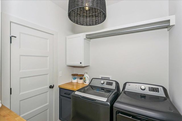 2807 E Sunnyslope, Park City, KS 67219