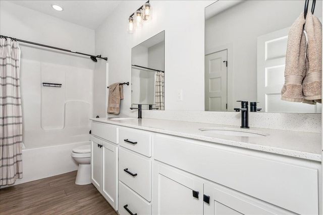 2807 E Sunnyslope, Park City, KS 67219