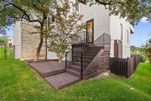 106 Bisset CT, Lakeway, TX 78738