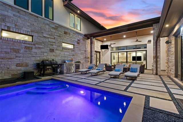 106 Bisset CT, Lakeway, TX 78738