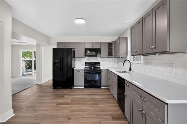 4205 Nautilus Ave AVE, Chesapeake, VA 23325