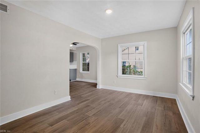 4205 Nautilus Ave AVE, Chesapeake, VA 23325