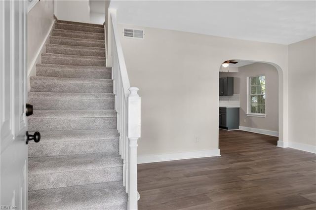 4205 Nautilus Ave AVE, Chesapeake, VA 23325