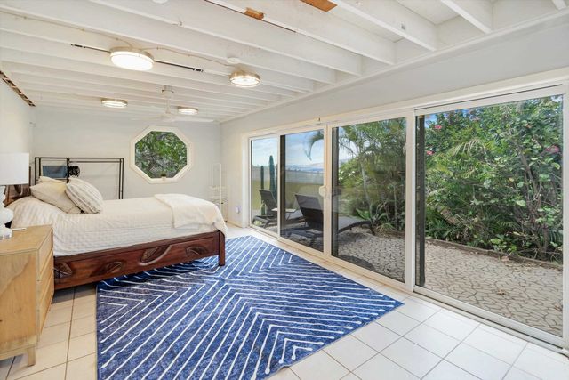 84 Kilakila Pl, Makawao, HI 96768