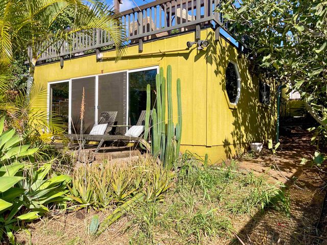 84 Kilakila Pl, Makawao, HI 96768