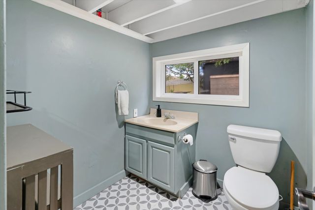 84 Kilakila Pl, Makawao, HI 96768