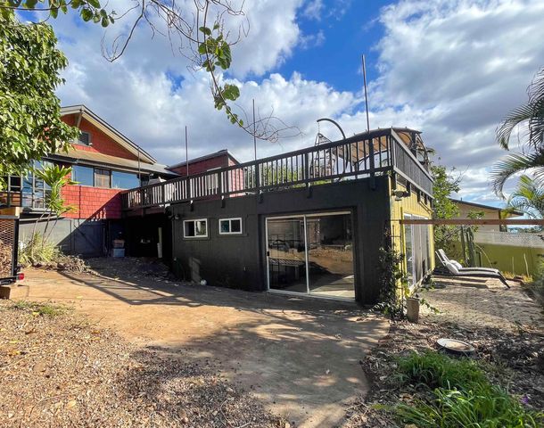 84 Kilakila Pl, Makawao, HI 96768