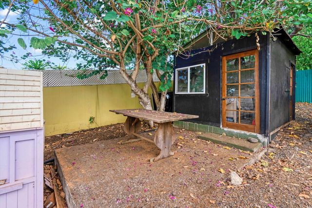 84 Kilakila Pl, Makawao, HI 96768