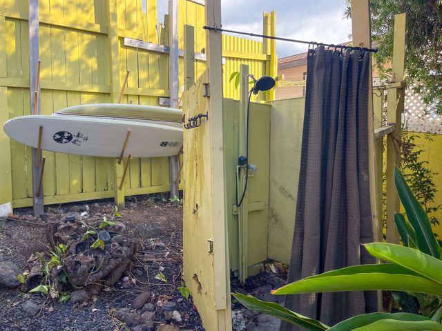 84 Kilakila Pl, Makawao, HI 96768