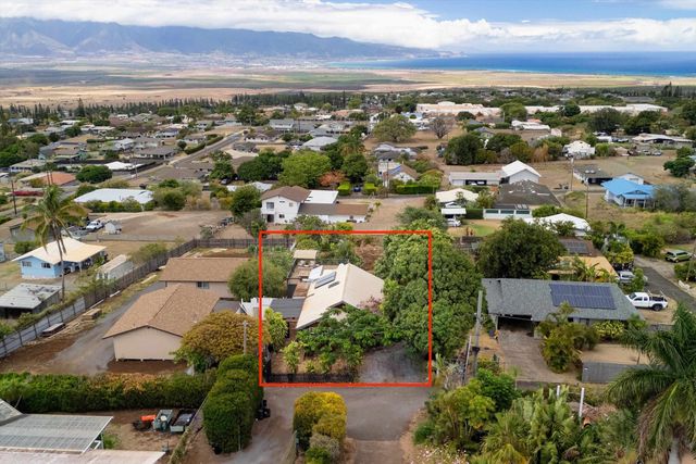 84 Kilakila Pl, Makawao, HI 96768