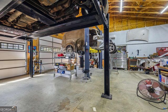 209 Northlake Drive, Hartwell, GA 30643