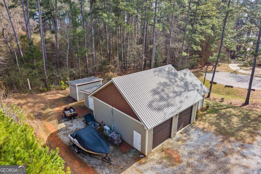 209 Northlake Drive, Hartwell, GA 30643