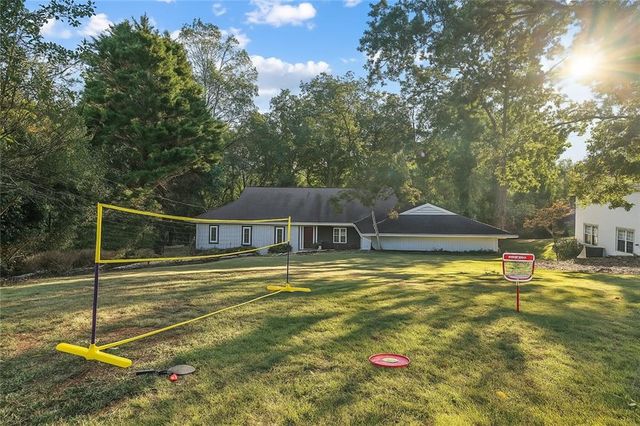 5051 Pine Bark Circle, Atlanta, GA 30338