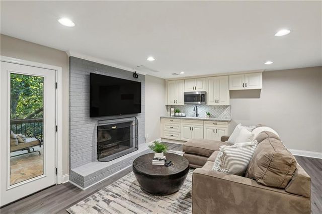 5051 Pine Bark Circle, Atlanta, GA 30338