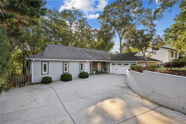 5051 Pine Bark Circle, Atlanta, GA 30338