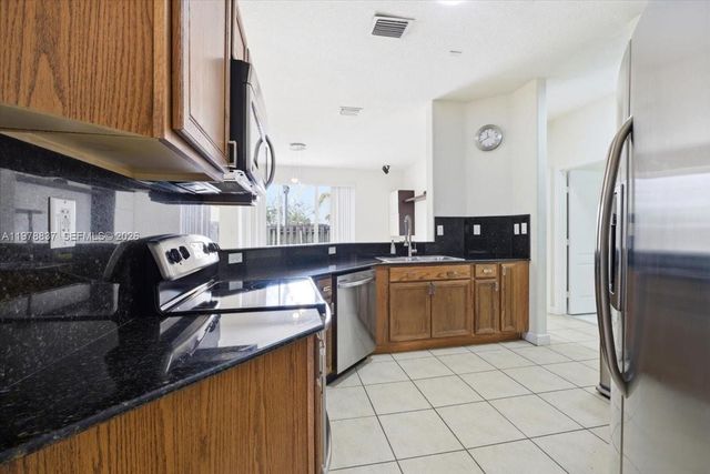 8730 NW 110th Ave, Doral, FL 33178