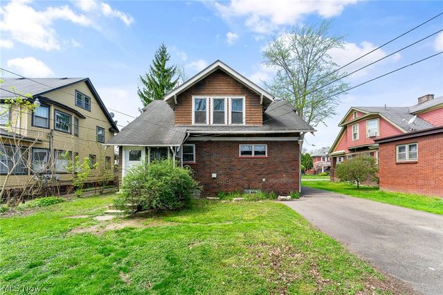 197 Woodbine Avenue SE, Warren, OH 44483