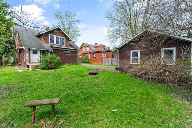 197 Woodbine Avenue SE, Warren, OH 44483