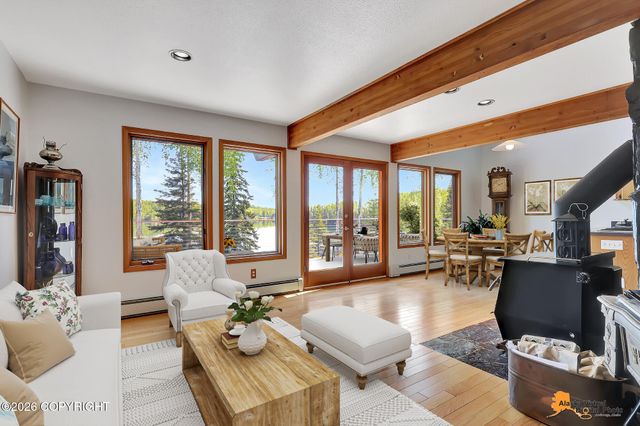 6517 S Becky Lane, Big Lake, AK 99652