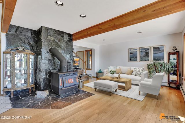 6517 S Becky Lane, Big Lake, AK 99652