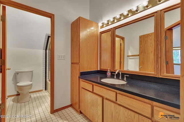 6517 S Becky Lane, Big Lake, AK 99652