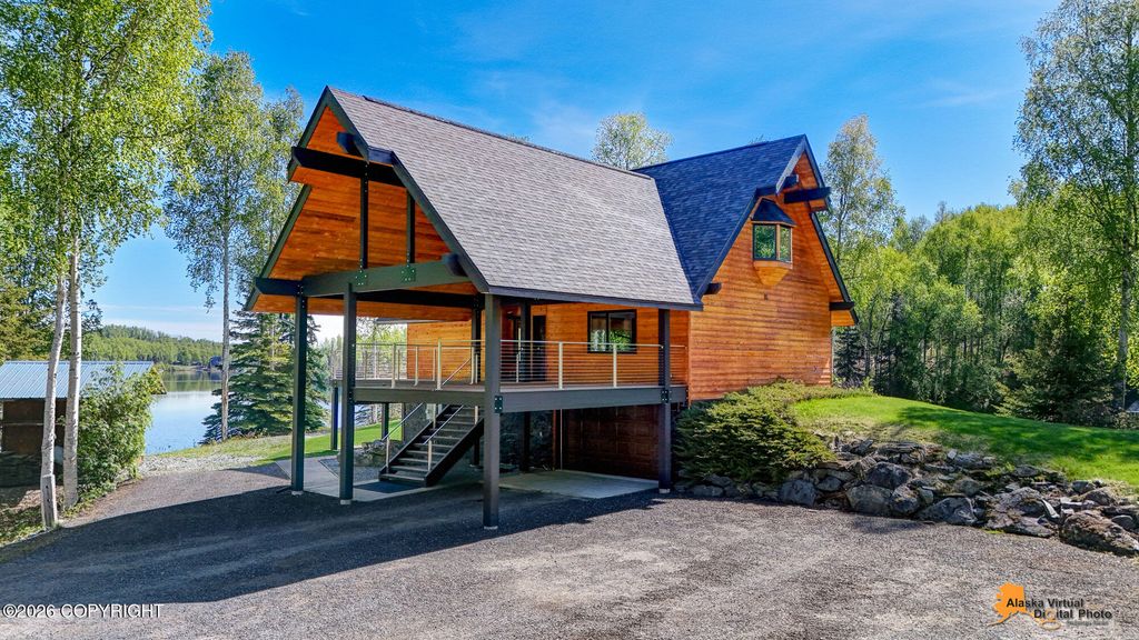 6517 S Becky Lane, Big Lake, AK 99652